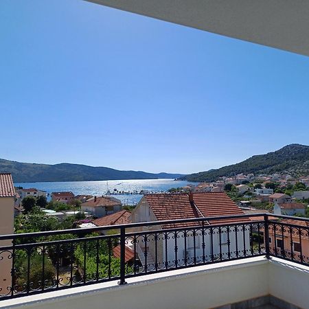 Villa Barbara & Zoran With Free Parking And Heated Swimming Pool Seget Vranjica Exterior photo