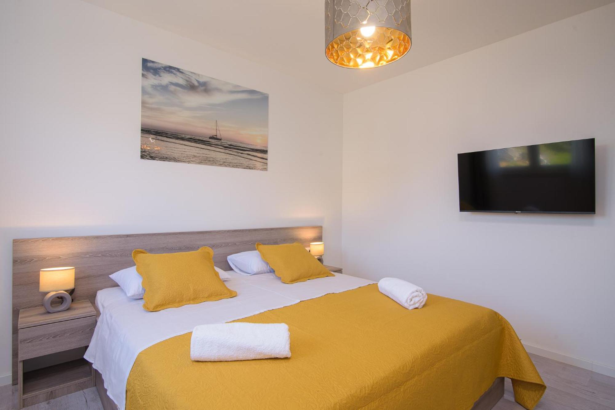 Villa Barbara & Zoran With Free Parking And Heated Swimming Pool Seget Vranjica Exterior photo