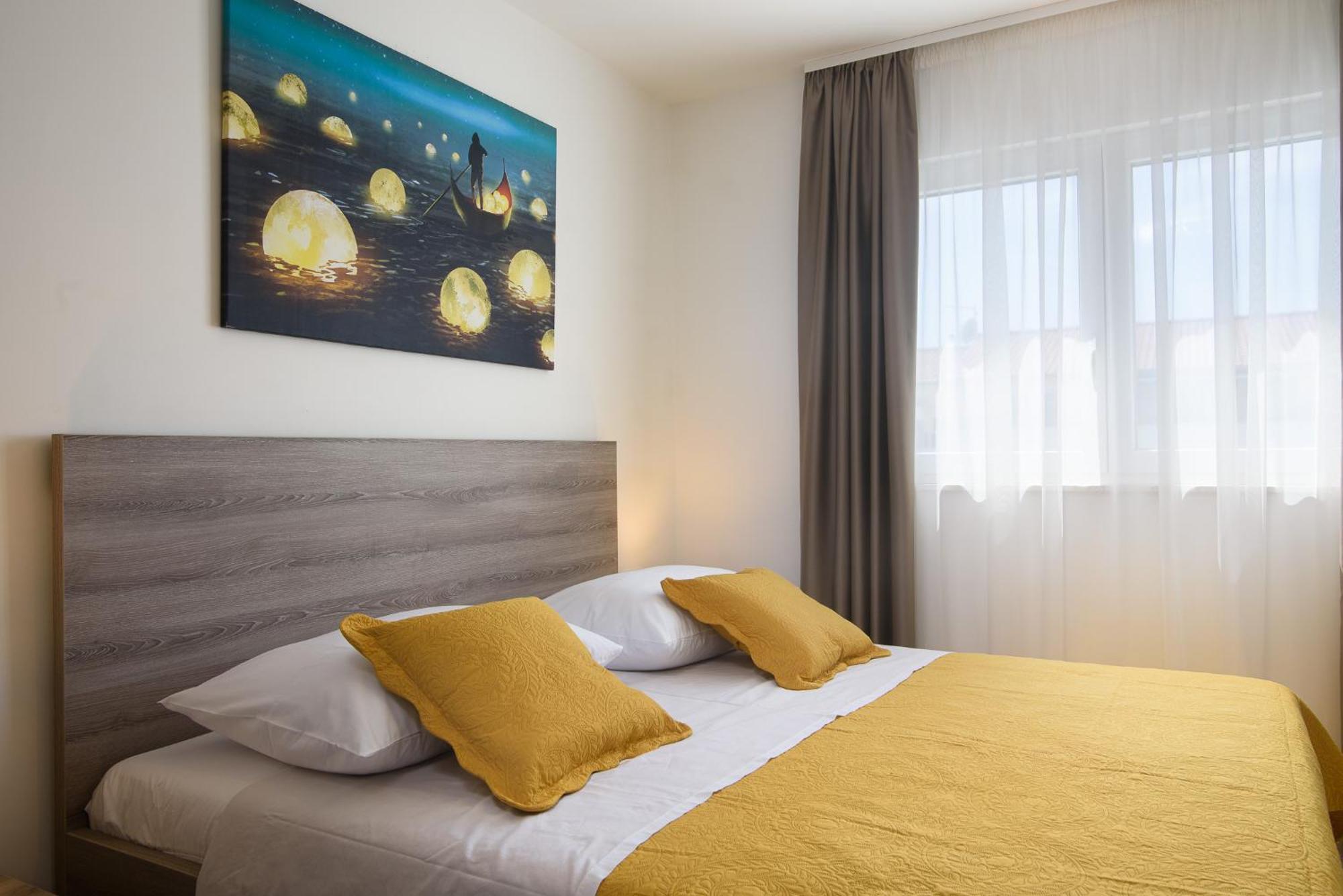 Villa Barbara & Zoran With Free Parking And Heated Swimming Pool Seget Vranjica Exterior photo