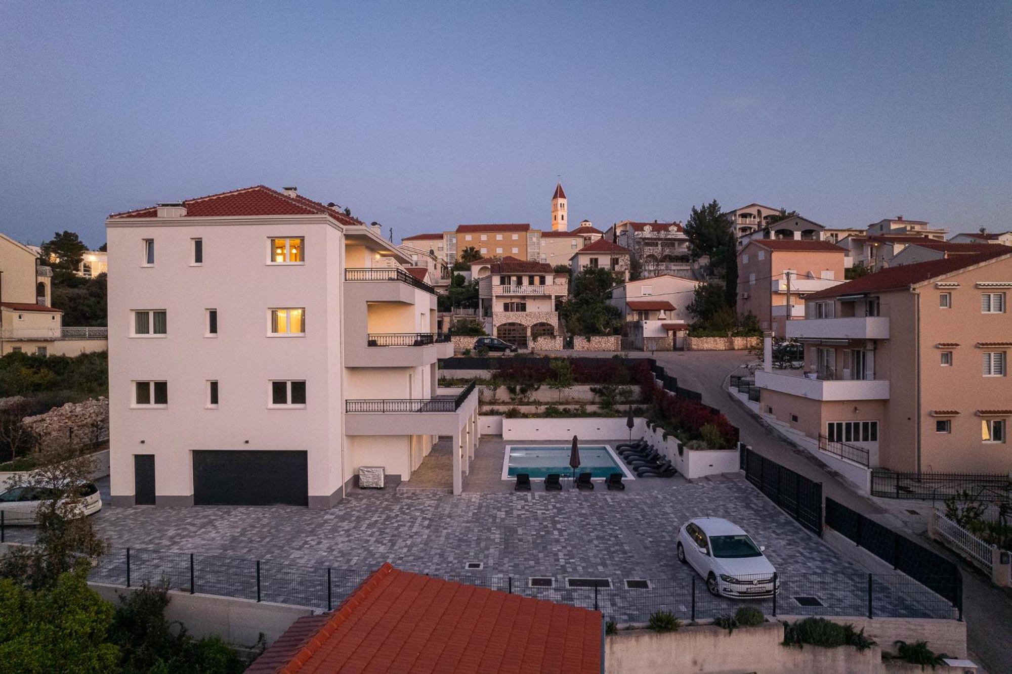 Villa Barbara & Zoran With Free Parking And Heated Swimming Pool Seget Vranjica Exterior photo