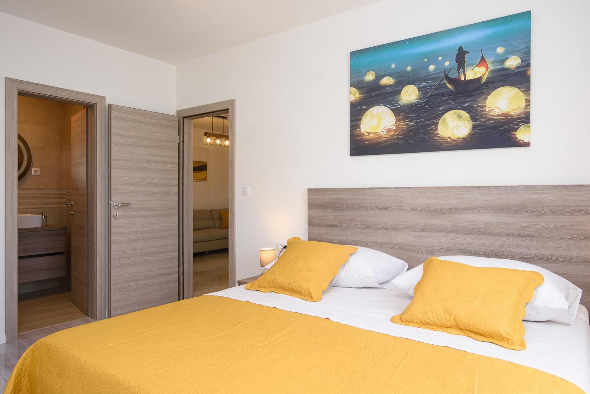 Villa Barbara & Zoran With Free Parking And Heated Swimming Pool Seget Vranjica Exterior photo